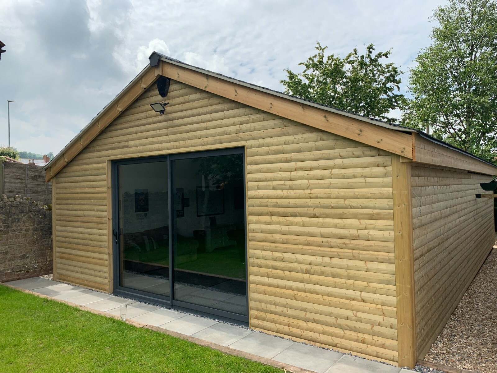 38x125 Tanalised Tongue and Groove shiplap LOGLAP DIY timber wood shed ...