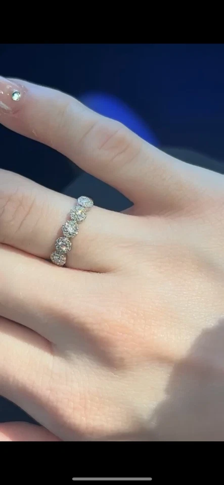 Anillo de diamantes Jared creación tímida 1/5 quilates doble redondo oro blanco 14K SC55002624 Foto 4 de 4