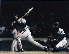 EDDIE PEREZ  ATLANTA BRAVES   ACTION SIGNED 8x10