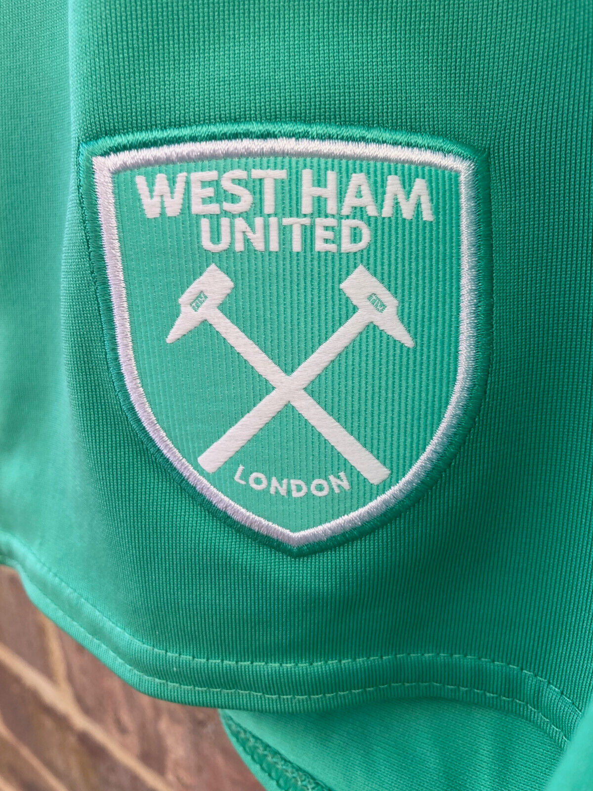 Picture 4 of 5