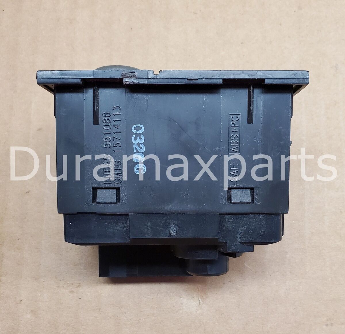2003-06 Chevy Silverado /GMC Sierra FOG/DRIVING LIGHT SWITCH 2003-06 Chevy Silverado /GMC Sierra FOG/DRIVING LIGHT SWITCH