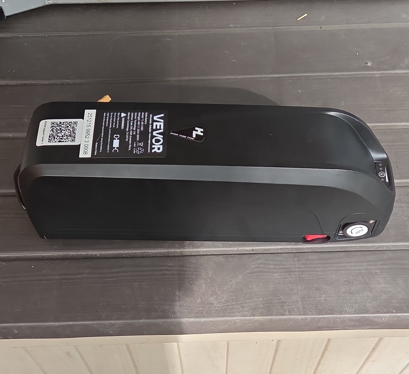 VEVOR Li-Ion E-Bike Battery TL-EB-H48C w/ Charger & Keys UL 62368 Certified