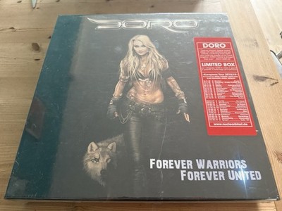 Doro Forever Warriors Forever United - Ltd. Ed. 2x 2 LP 2x CD 2x Flags Neu OVP