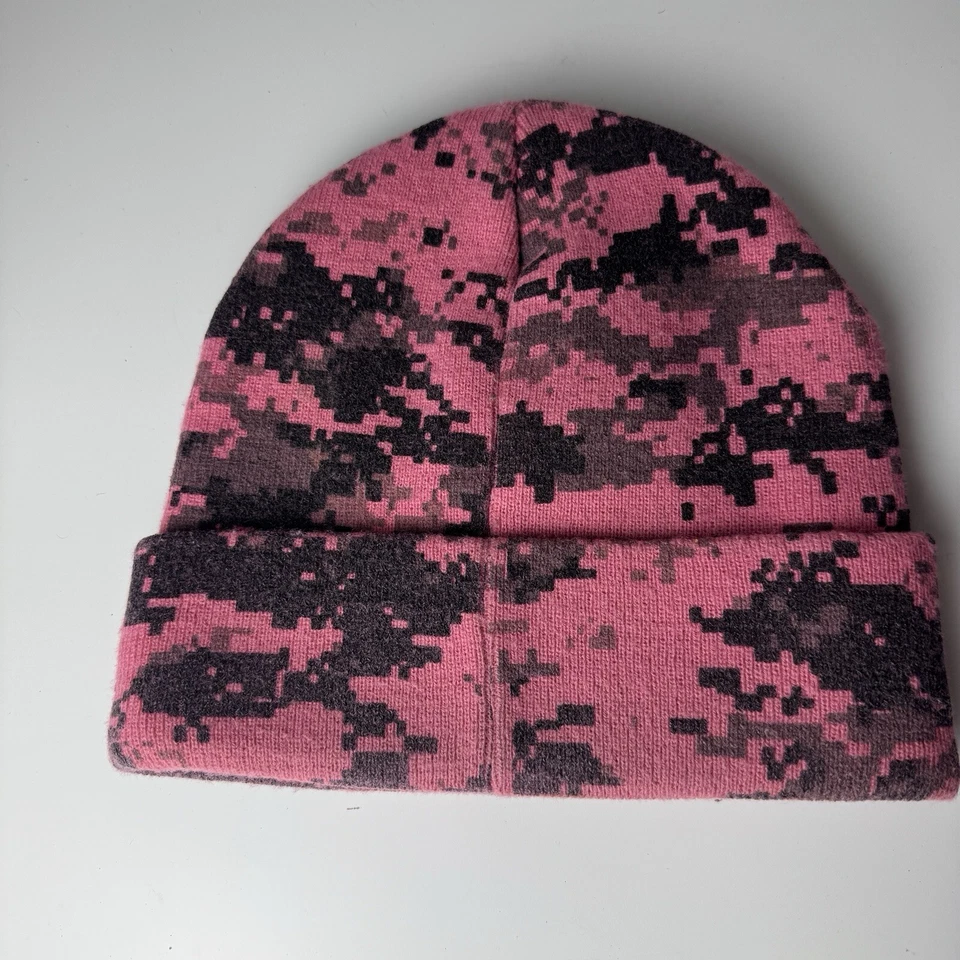 Gorro japonés de camuflaje digital rosa SUPREME marca Streetwear FW17 logotipo de caja Foto 2 de 4