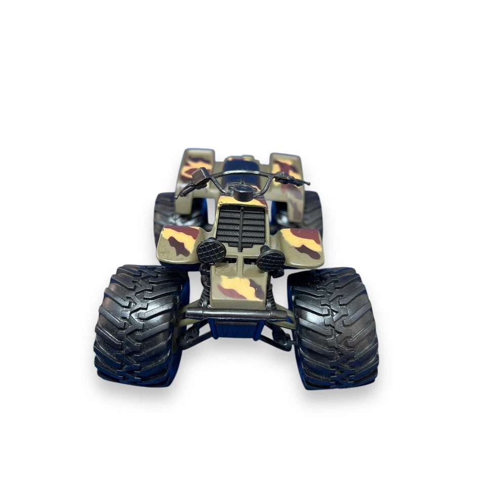 1996 Yamaha Banshee 1/12 Diecast ATV Camo New Ray Toy Figure - Image 4 of 4