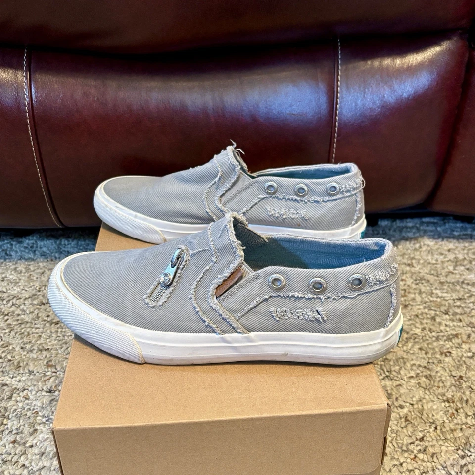 Zapatos sin cordones Blowfish grises con detalles plateados talla 8 para mujer zapatillas informales Foto 3 de 4