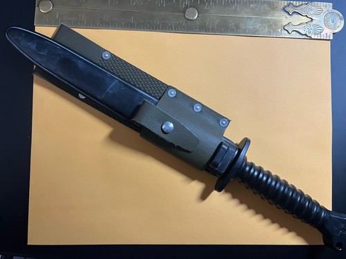 Commando Style Dagger - With Sheath -EXC Cond. Serial Number On Bld.-#N ...