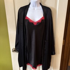 Vintage Victoria's Secret 2-piece matching black satin robe  gown 2002 M/OS