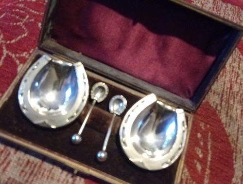 Paar Salzkrübel in Schachtel antik Hufeisenform - Bild 6 von 8