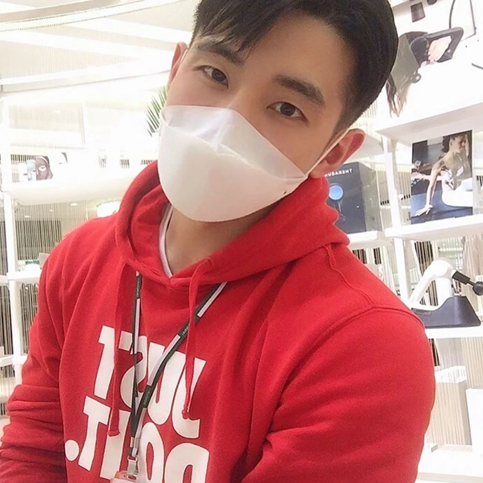 Face Mask in White Colour, Pack of 4, 3D Designed Fit for Unisex - Image 4 of 4