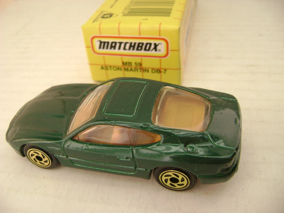 1993 MATCHBOX SUPERFAST MB59 GREEN ASTON MARTIN LAGONDA DB-7 NEW IN BOX - Image 2 of 3