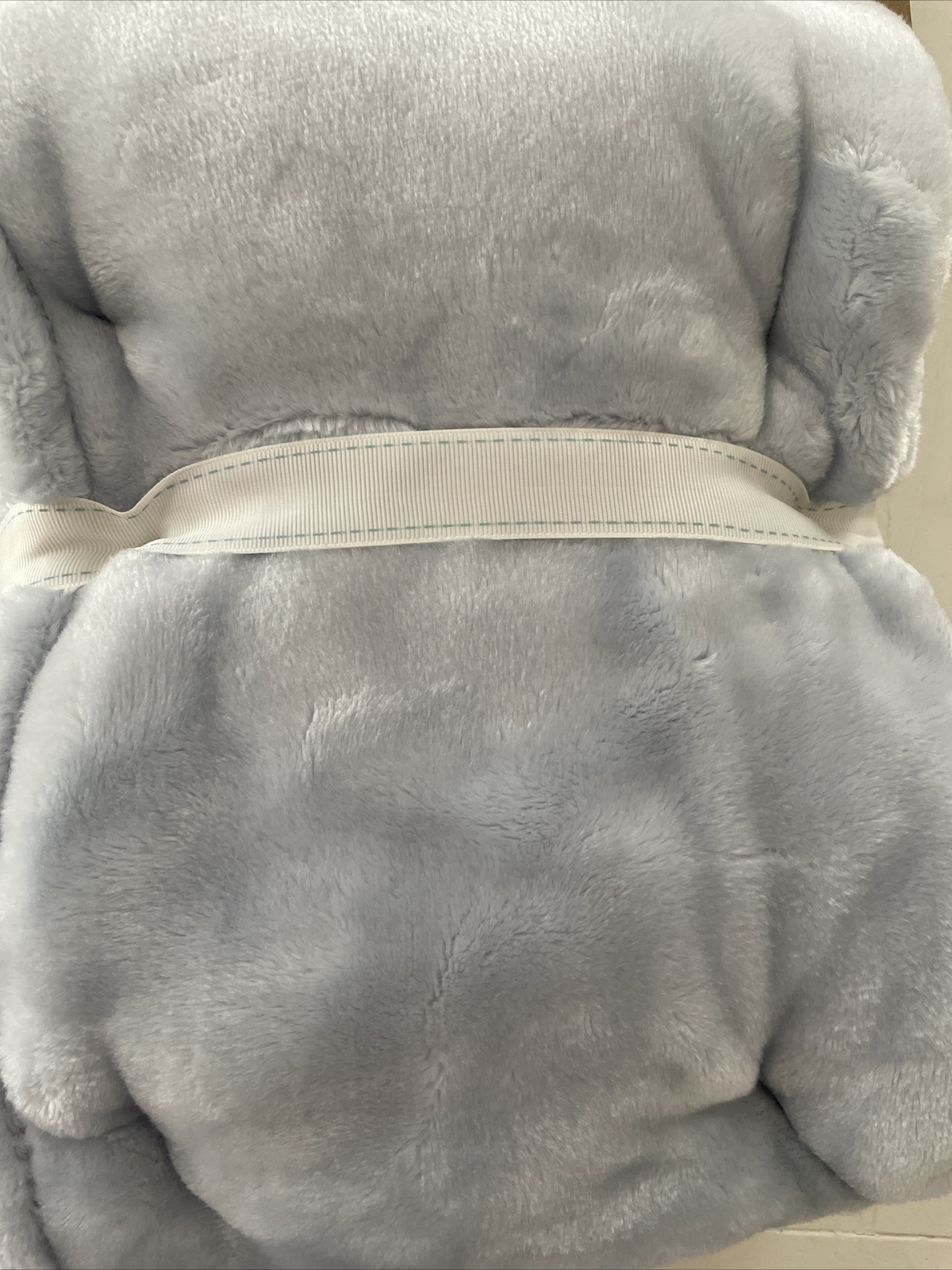Mon Lapin Luxury Velvet Baby Blanket Shimmery Plush Light Blue 30x40