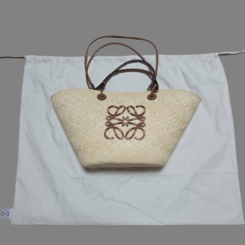 [Nearly new] LOEWE Anagram Basket Bag Medium Size