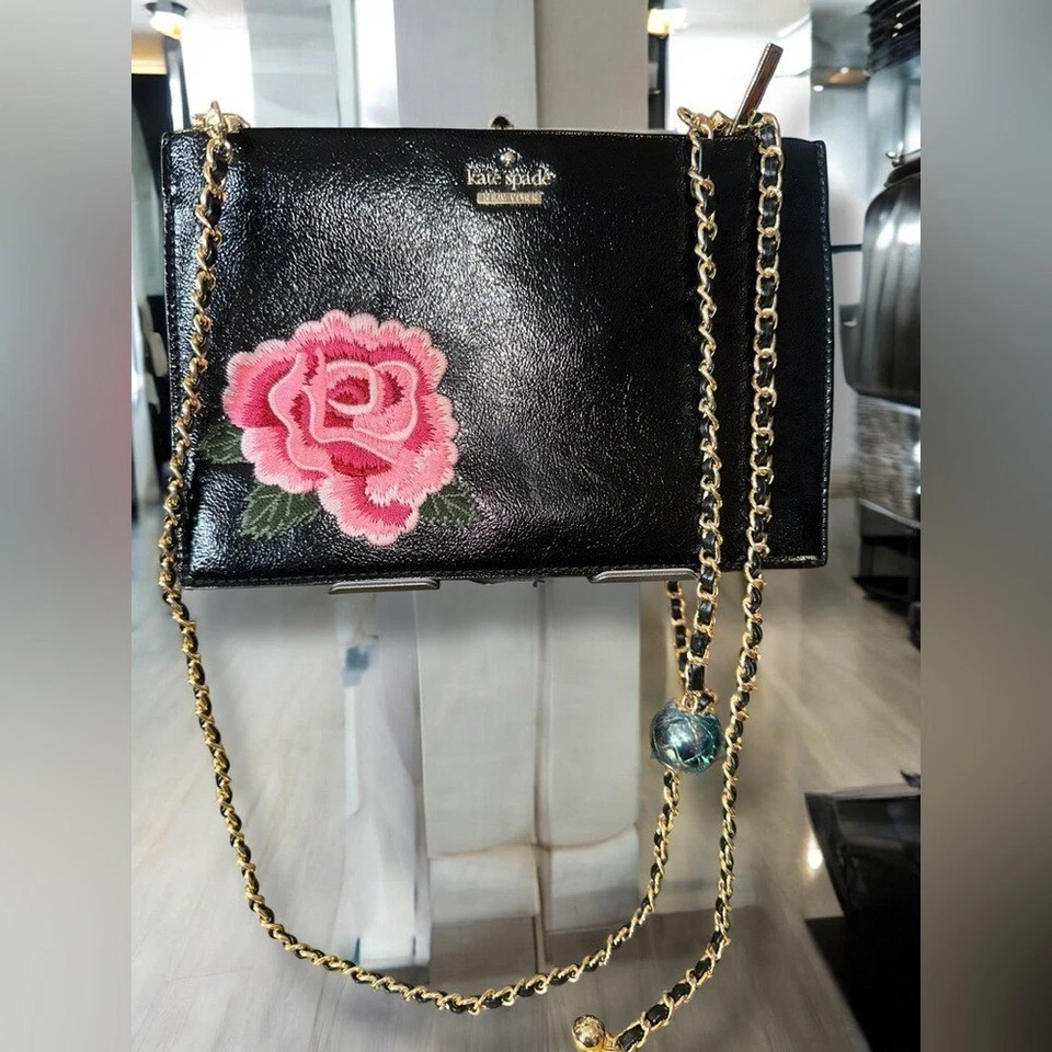 Bolso Bandolera Kate Spade Negro con Bordado Rosa Rosa Foto 2 de 4