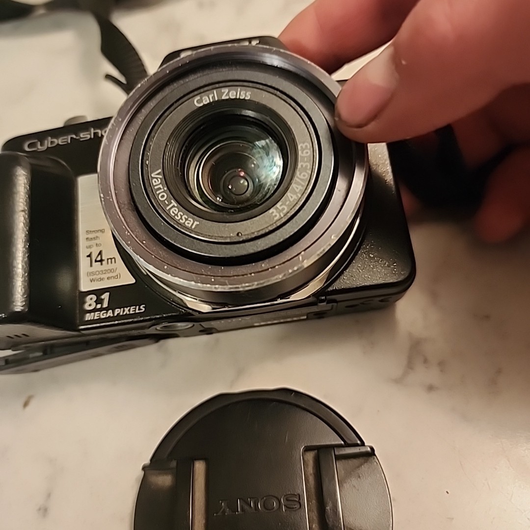Sony Cyber-shot DSC-H3 8.1 MP Digital Camera - Silver for sale