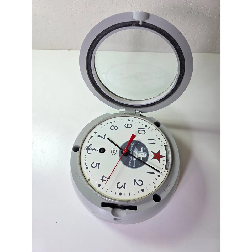 Reloj submarino estrella roja Komandirskie de la Armada Soviética rusa con llave - FUNCIONA Foto 4 de 4