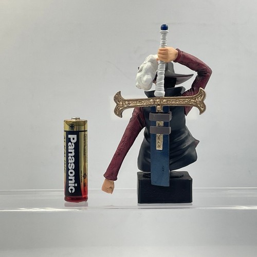 Japan Bandai One Piece Statue 02 Dracule Mihawk Figure Toy PI - Picture 6 of 7