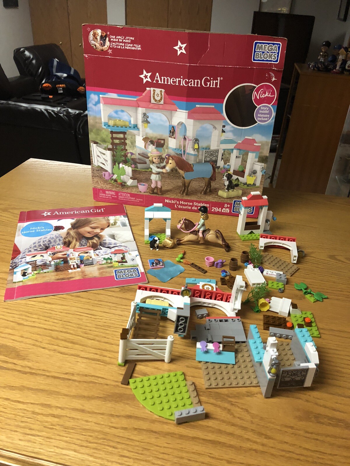 mega bloks american girl nicki's horse stables