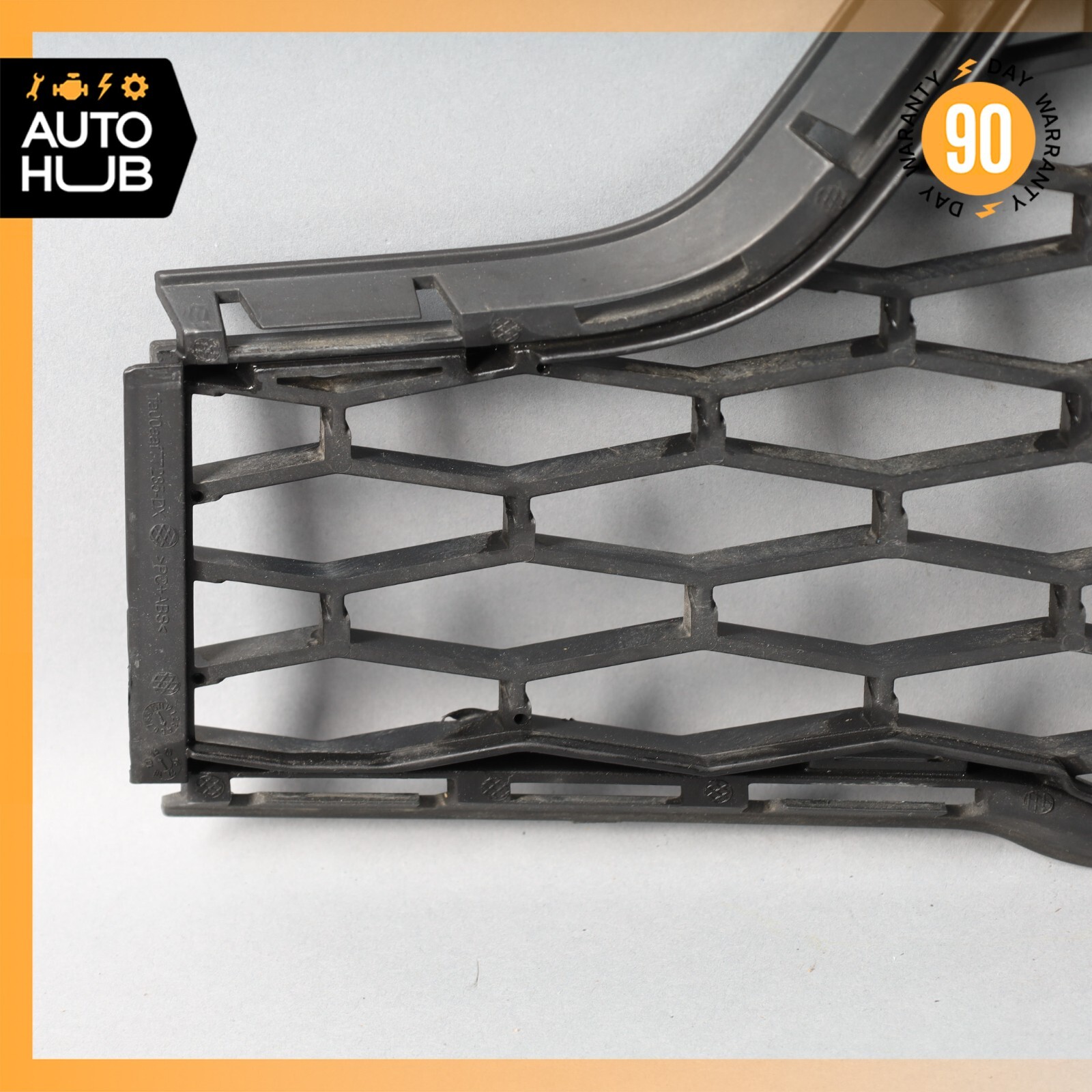 Maserati Ghibli M157 S Q4 Front Bumper Mesh Grille Grill Left Driver Side OEM