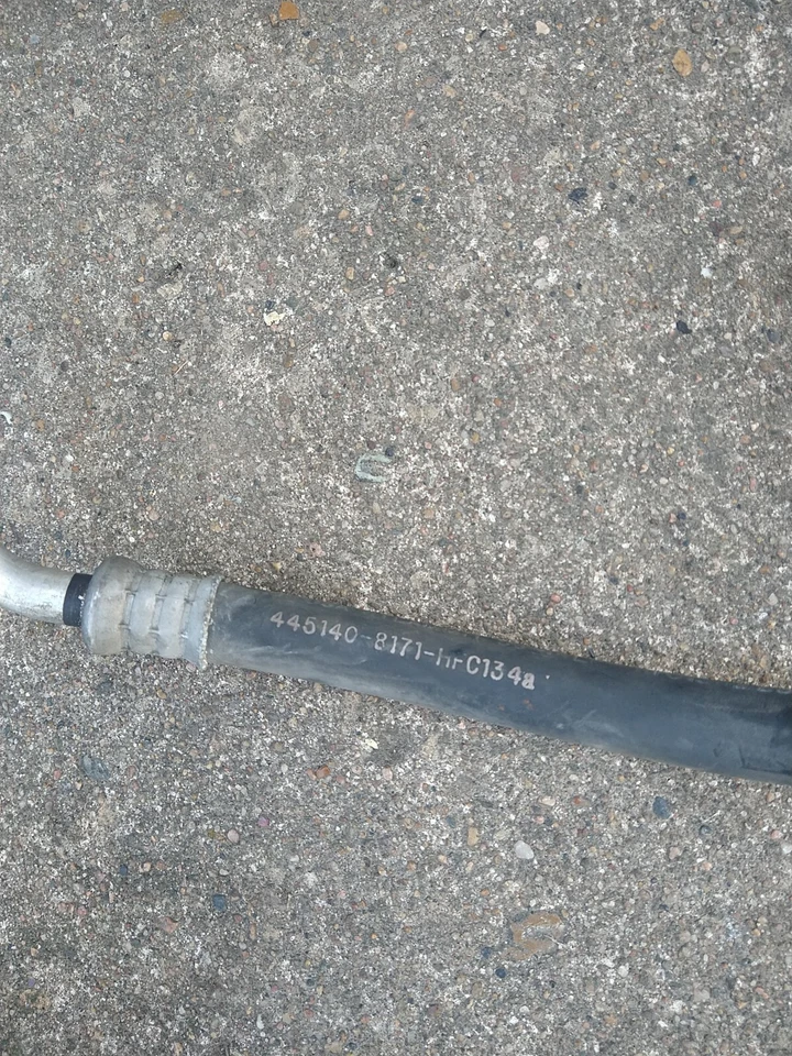 2000-2004 Toyota Avalon OEM AC Air Conditioning Line Hose Pipe - Image 2 of 4