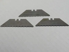 12 ) UTILITY *SERRATED* INDUSTRIAL HIGH QUALITY KNIFE/ BOX CUTTER SAFETY BLADES