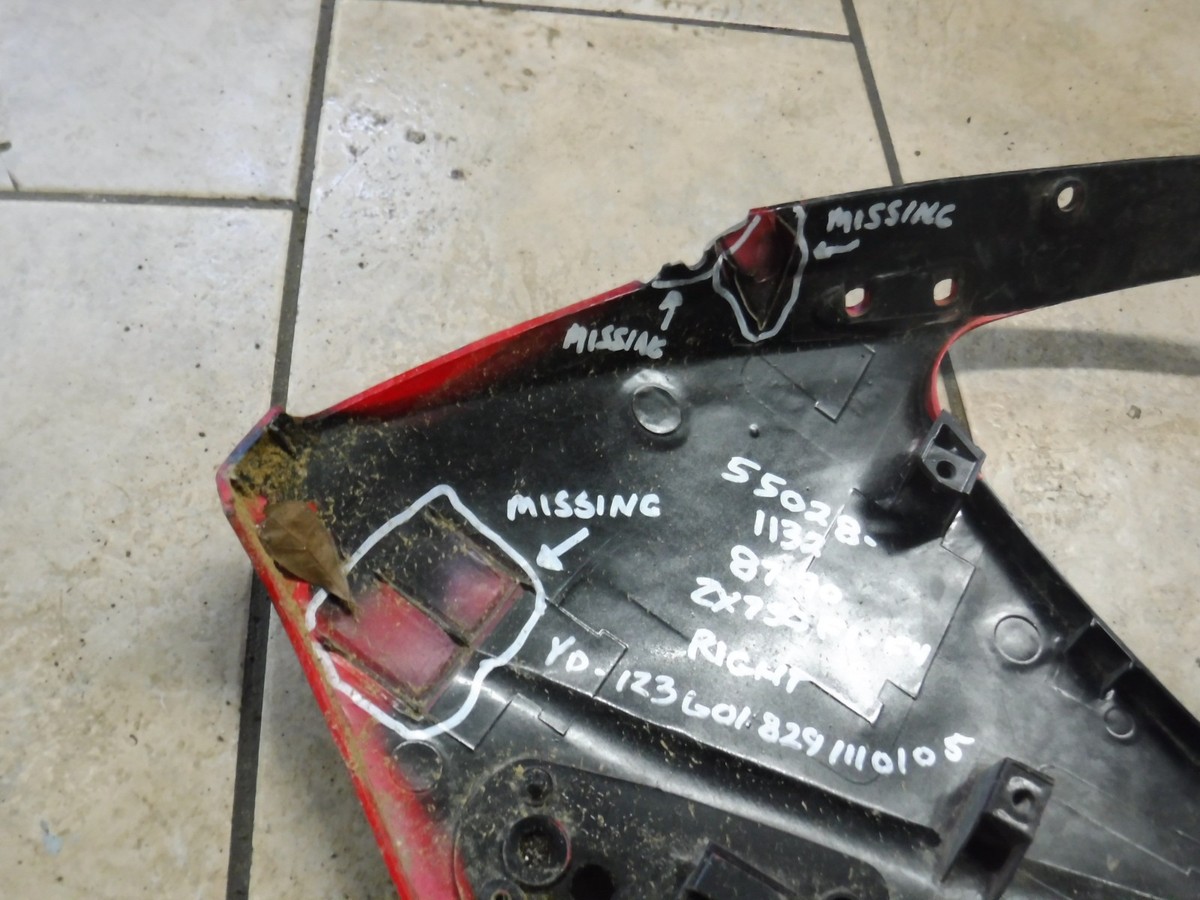 1987-90 KAWASAKI Ninja ZX750F Right Upper Mid Cowl Fairing