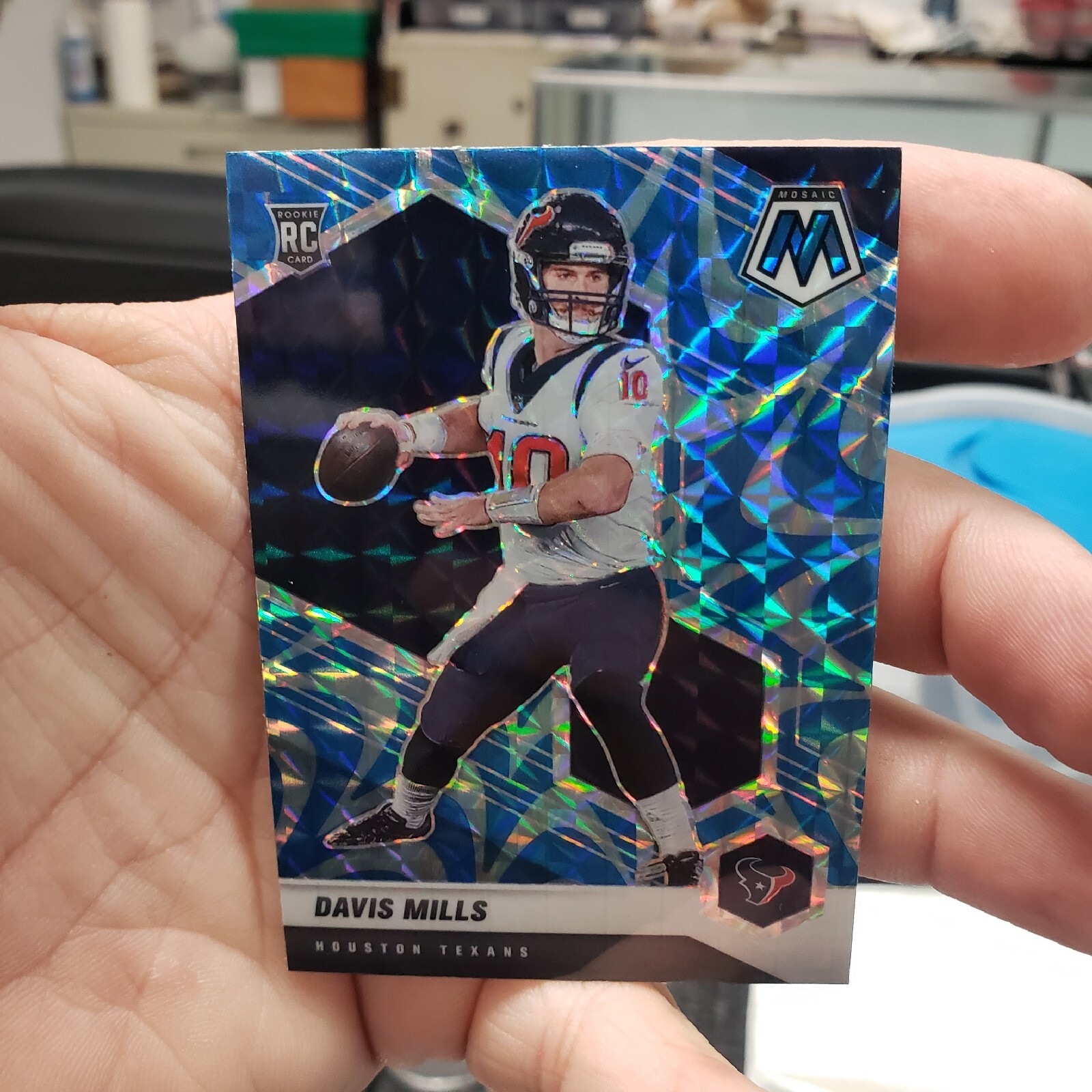 2021 Panini Mosaic Reactive Blue Davis Mills Rc # 322
