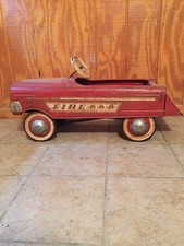 MURRAY FIRE BATTALION 1 FIRE TRUCK PEDAL CAR.