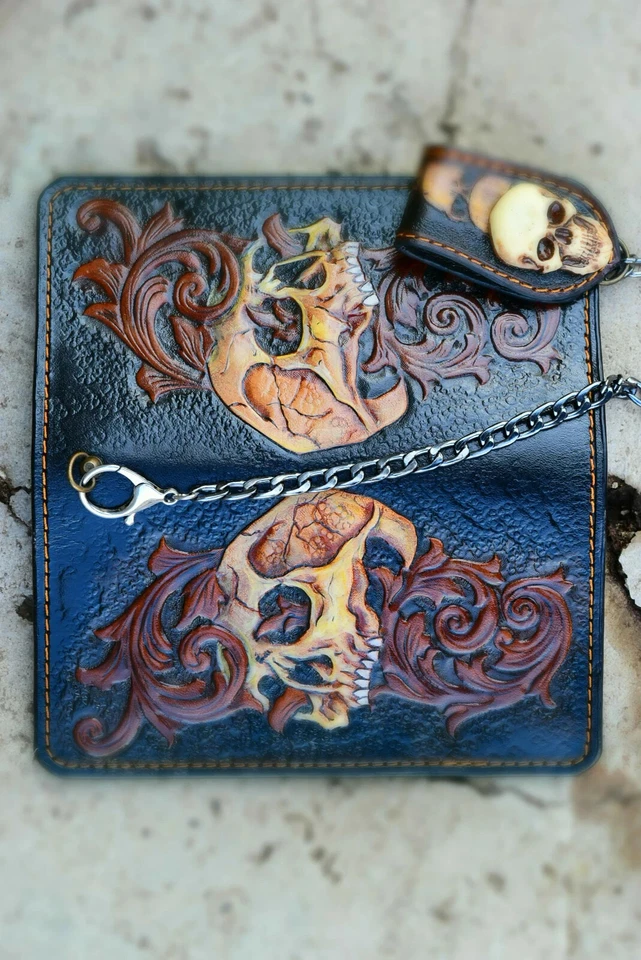 Cartera Sheridan Calavera Cuero Tallado, Cartera Cadena, Cartera Tallada, Tallada a Mano Foto 4 de 4