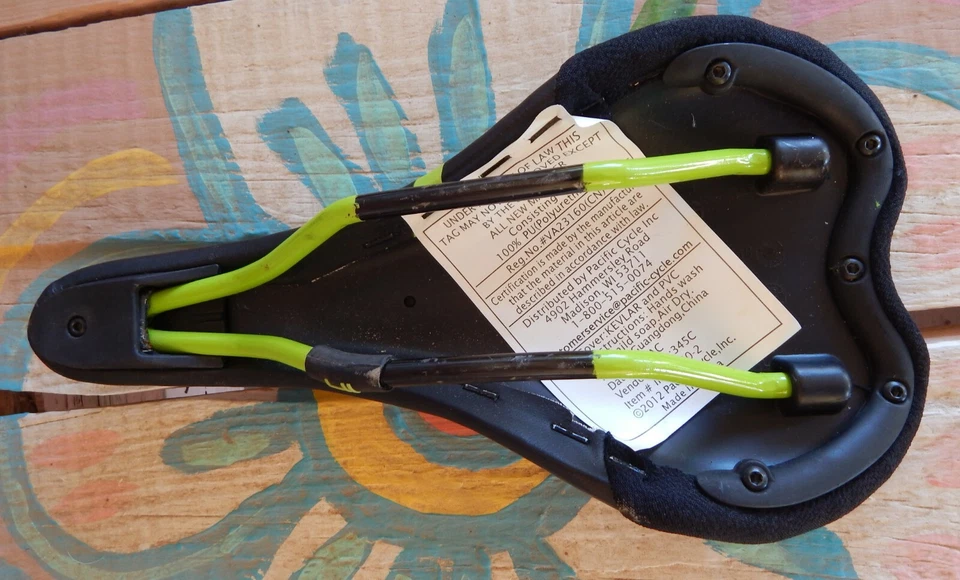 NEW Ironhorse Road Mountain Bike Saddle Seat Black w/Lime Green stripe - Image 4 of 4