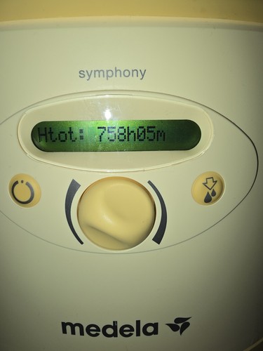 Excellent condition Medela Symphony 2.0 pump W/ 758 hrs & 1800 8oz Storage Bags! - Picture 5 of 5