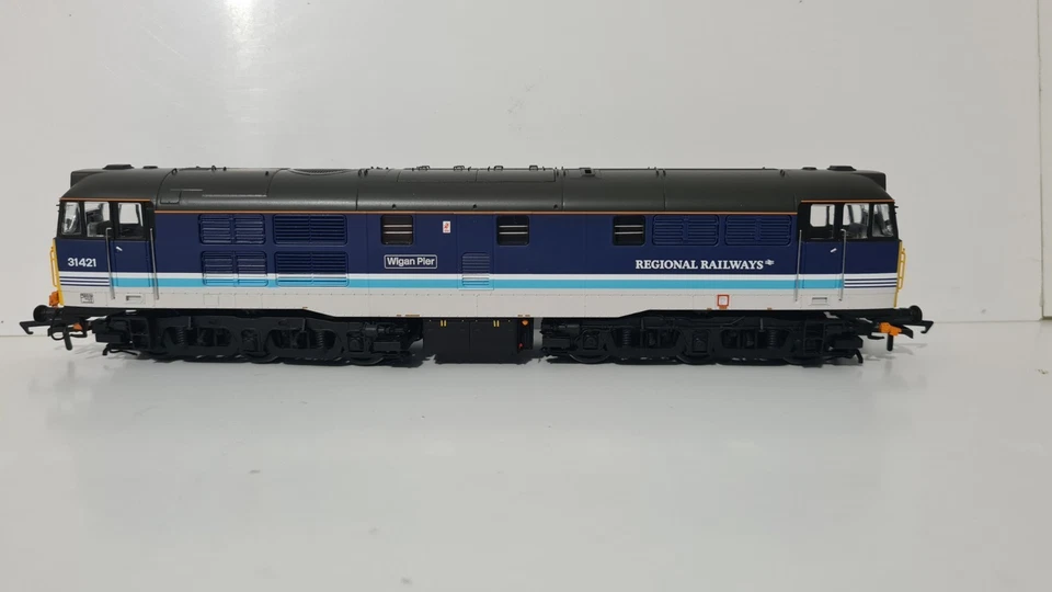 Accurascale ACC2774-31421DCC Class 31 Regional Railways No: 31421 DCC Sound OO - Image 3 of 4