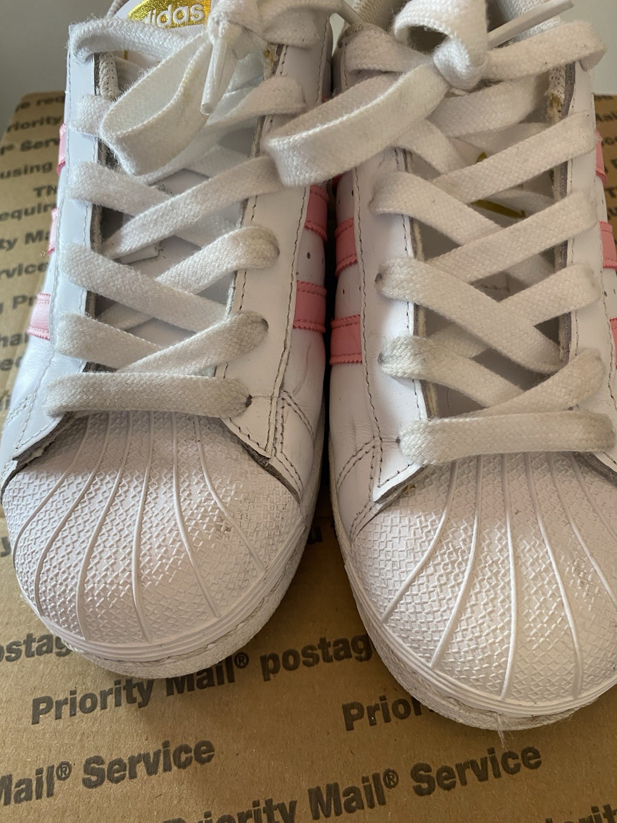 SAOLA Adidas con punta a conchiglia bianca e rosa taglia 5