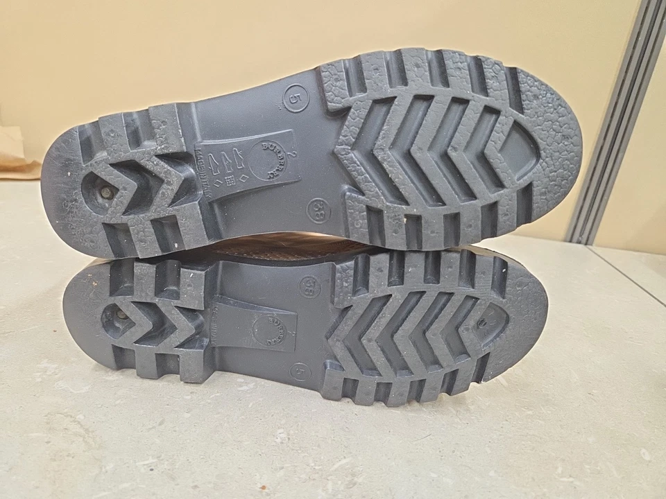 Botas de Lluvia BURBERRY Haymarket Patrón a Cuadros a Cuadros / Para Mujer Talla US 5 / EU 38 Foto 3 de 4