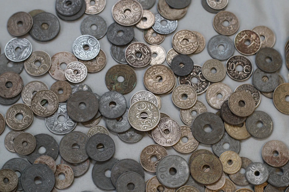 Lot de pièces type Lindauer trouées - Photo 3/4