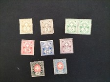 Suisse Helvetia Lot de 8 timbres multicolores neufs avec et sans traces