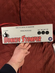 Donkey Stomper Mobile 1000V-HG-2X8 PILL CW TRANSMITTER