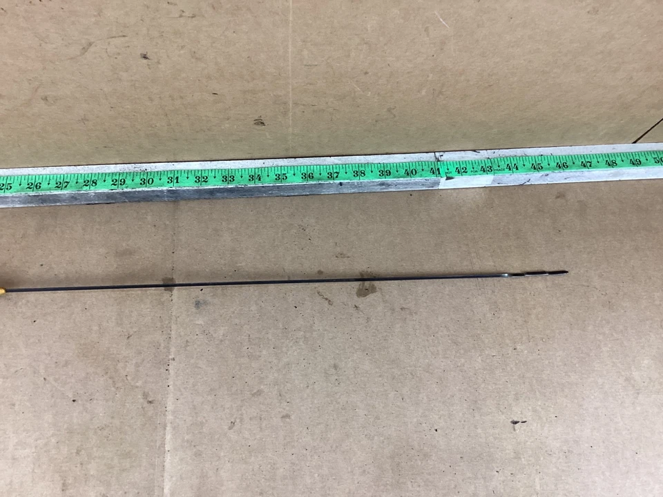 Varilla de medición de nivel de aceite del motor Volkswagen Jetta 2008-2023 OEM Foto 3 de 4