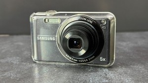 Samsung ES70 12.2MP Digital Camera - Black
