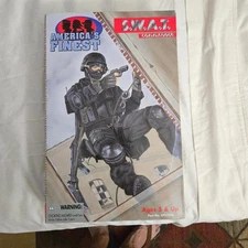  21st Century Toys America's Finest S.W.A.T. Commander