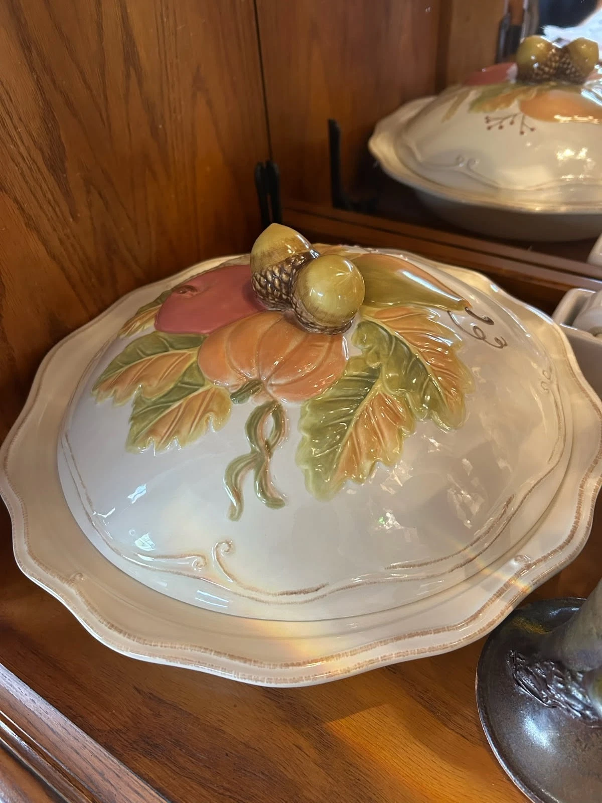 PFALTZGRAFF PLYMOUTH CERAMIC PIE KEEPER WITH DECORATIVE ACORN LID VINTAGE