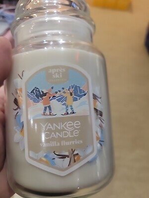 YANKEE CANDLE VANILLA FLURRIES 22oz  CLASSIC SINGLE WICK CANDLE- NEW