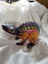 Oaxacan Wood Carving Lizard  Oaxaca Mexican Folk Art Hand Painted Missing Tail