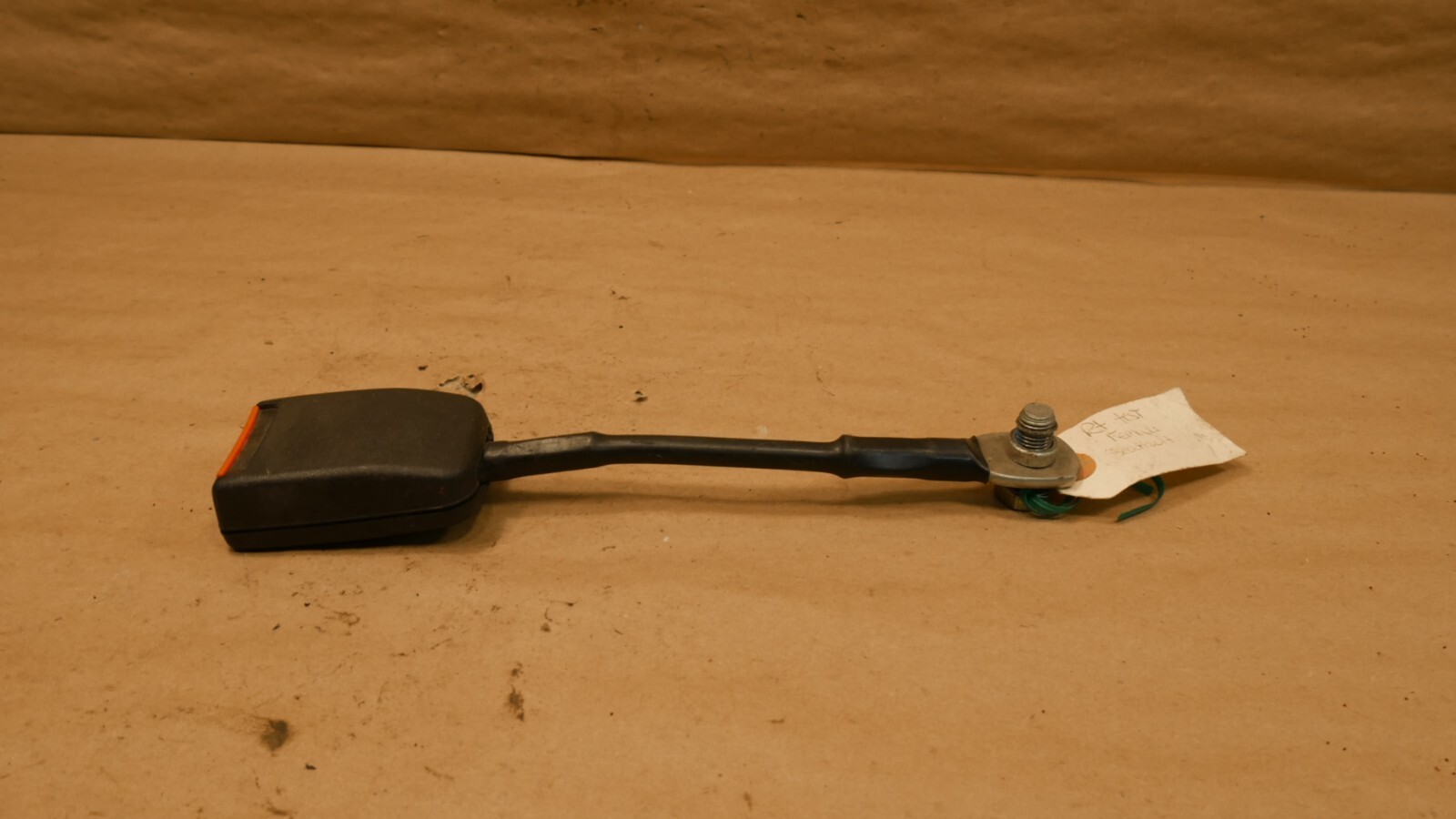 Ferrari 308 GTSi Seat Belt Buckel Receiver Passenger Side 62551300