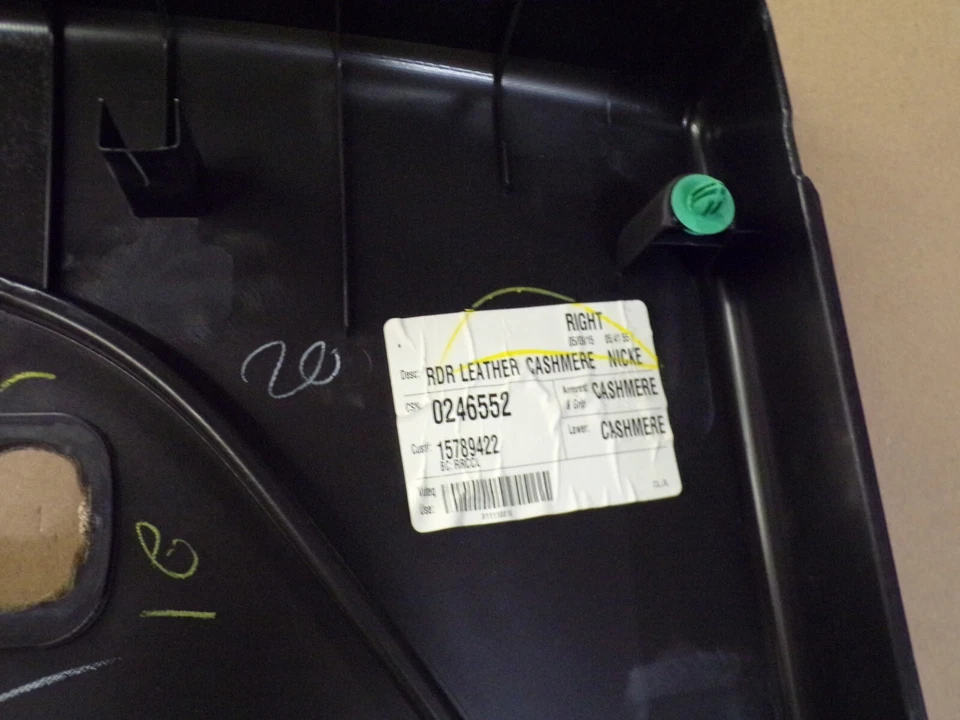 Chevy Equinox 2006 2005 panel de puerta (trasero del pasajero) cuero cachemir Foto 4 de 4