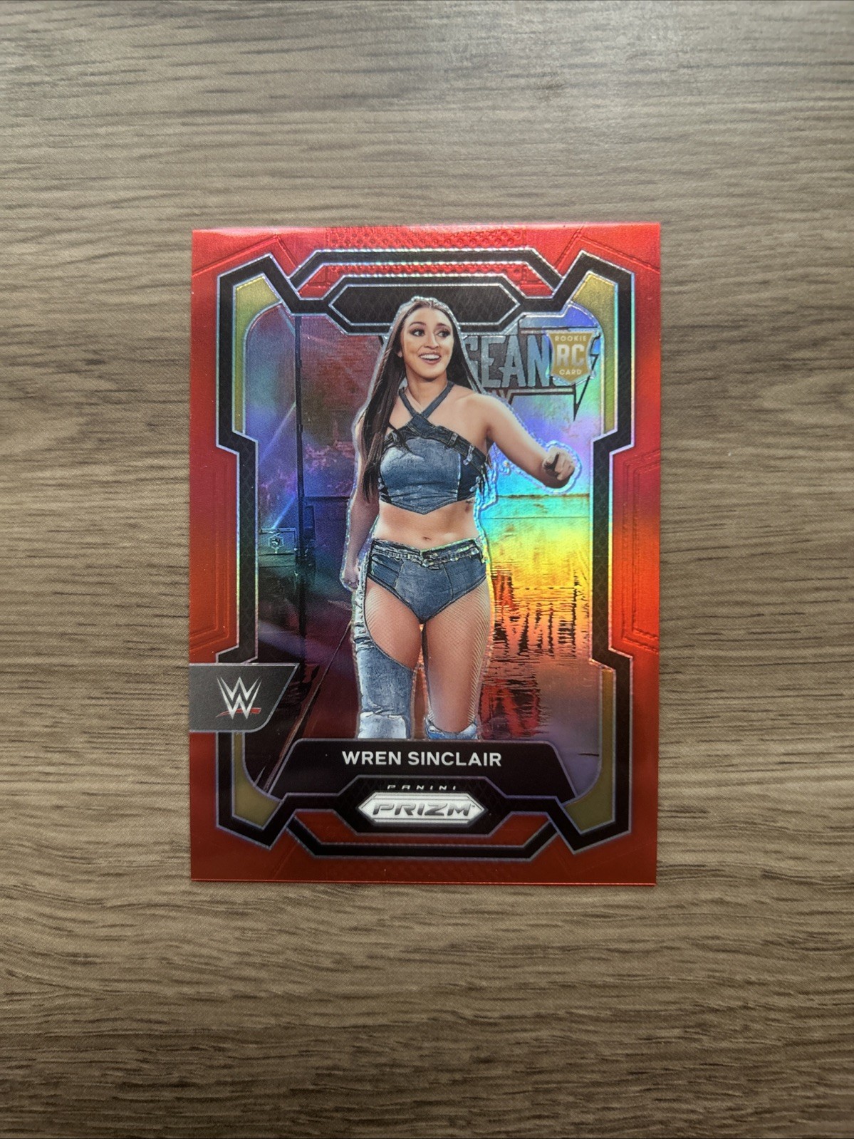 2024 Panini Prizm WWE Wren Sinclair #195 Red Prizm /299 (RC)