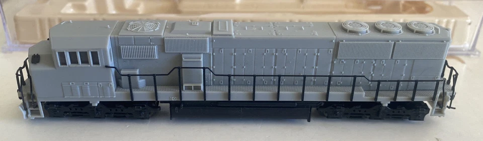 N Scale Atlas DCC Equipped Undecorated SD60M Diesel Engine Locomotive “Cyclops” - Image 3 of 4