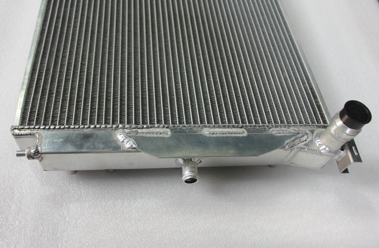 Radiatore anteriore in lega Fit 2005-2008 Audi A4 RS4 B7 8EC/8ED Quattro 4.2L radiatore foto 3