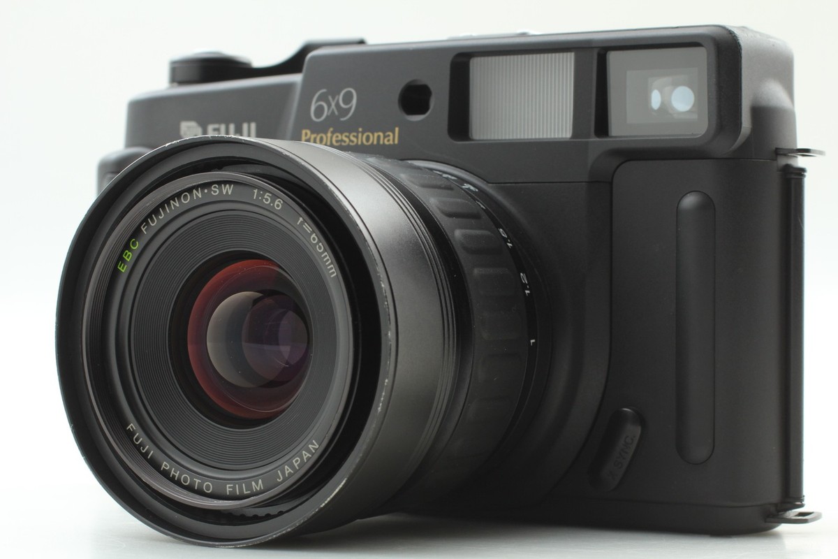 MINT] Fuji Fujifilm GSW690III 6x9 Medium Format Film Camera 90mm