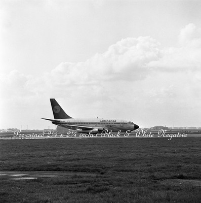 Lufthansa Boeing 737-130 D-ABEL 'Mülheim', um 70er Jahre, s/w Negativ, Fliegerflugzeug